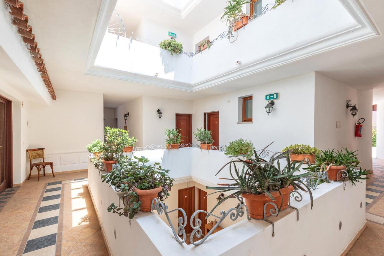 Hotel Bonsai San Teodoro  Luaran gambar